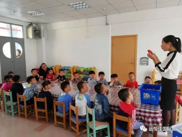 遠(yuǎn)恒佳國際教育城專業(yè)師資入駐各幼兒園——樂高、沙畫興趣班正式開課啦！